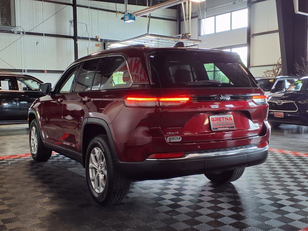 Used 2023 Jeep Grand Cherokee Limited image 4