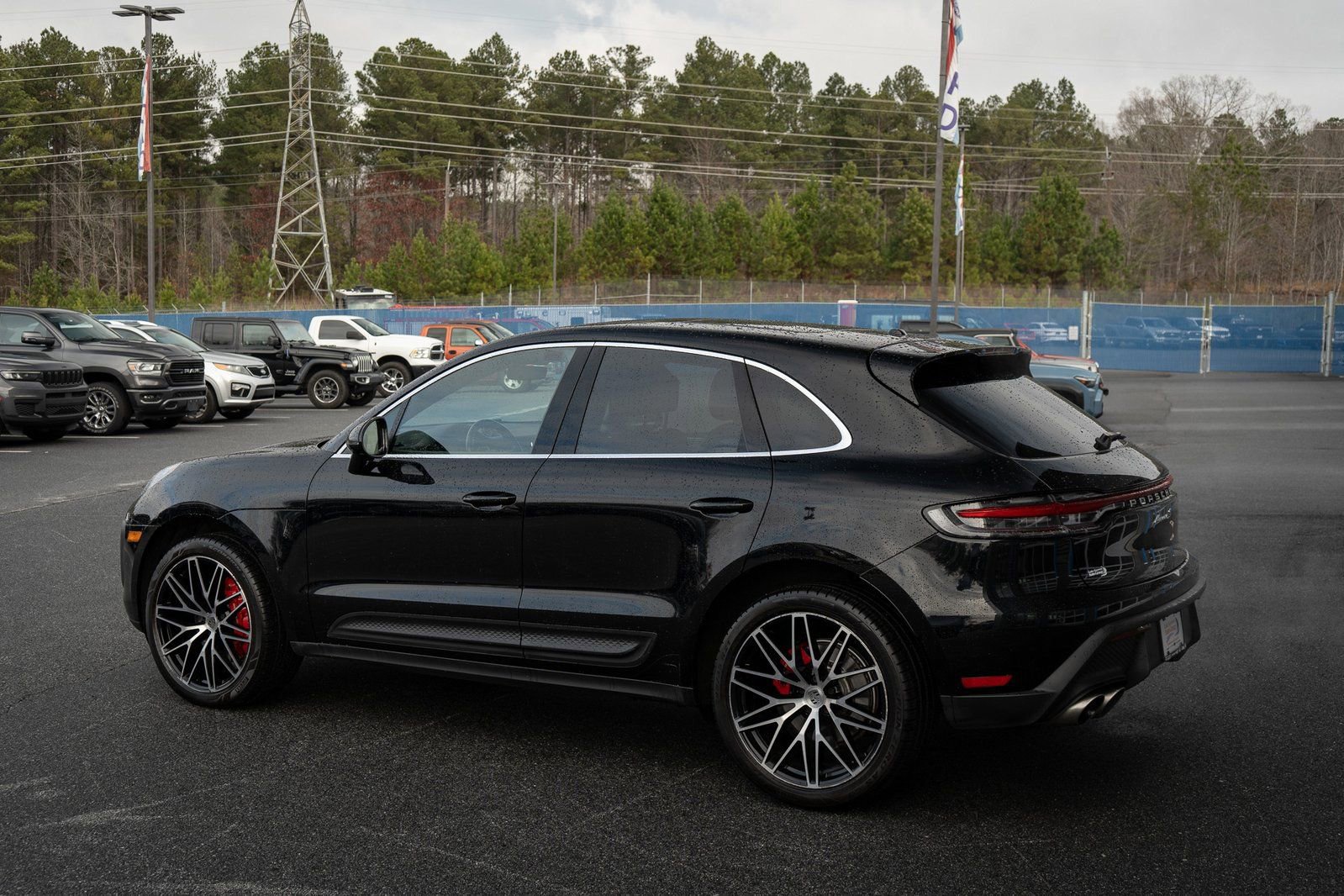 Used 2022 Porsche Macan S w/ Premium Package Plus image 16