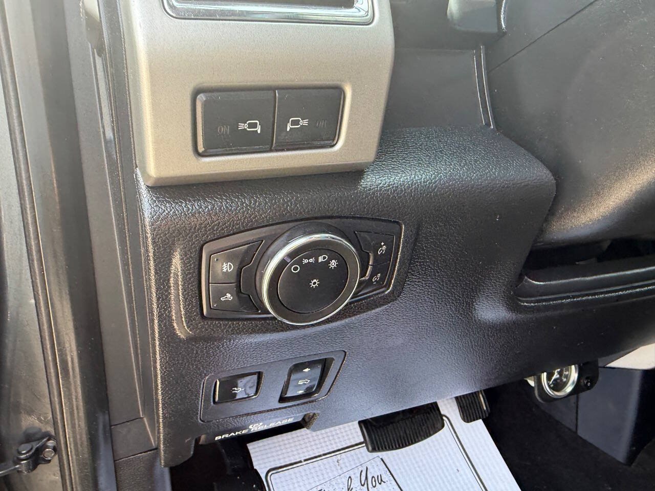 Used 2017 Ford F250 Lariat w/ Lariat Ultimate Package AWD/4WD image 31
