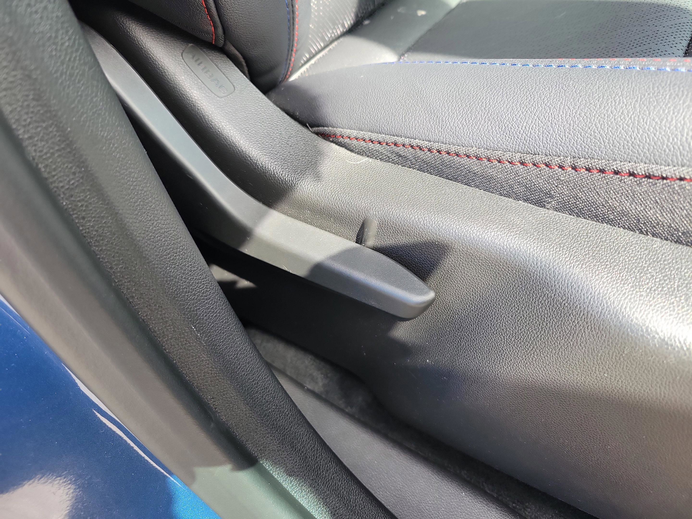 Used 2025 Chevrolet Equinox RS w/ Safety and Technology Package image 19