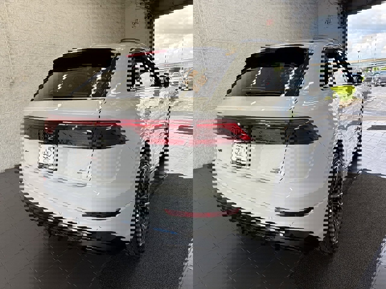 New 2025 Audi Q8 Premium Plus image 7