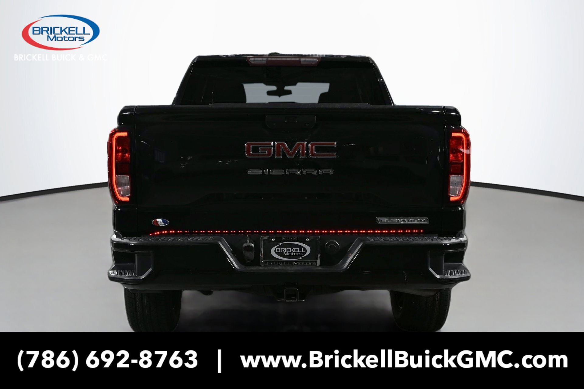 Used 2021 GMC Sierra 1500 Elevation RWD image 4