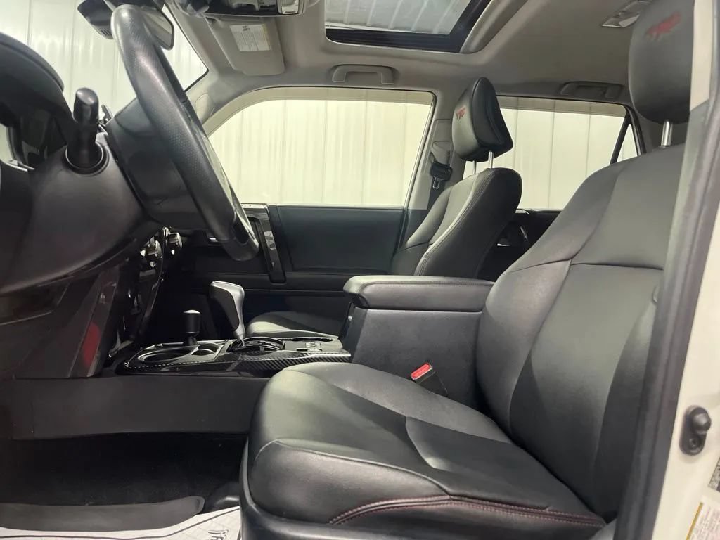 Used 2020 Toyota 4Runner TRD Off-Road Premium w/ Moonroof Package AWD/4WD image 19