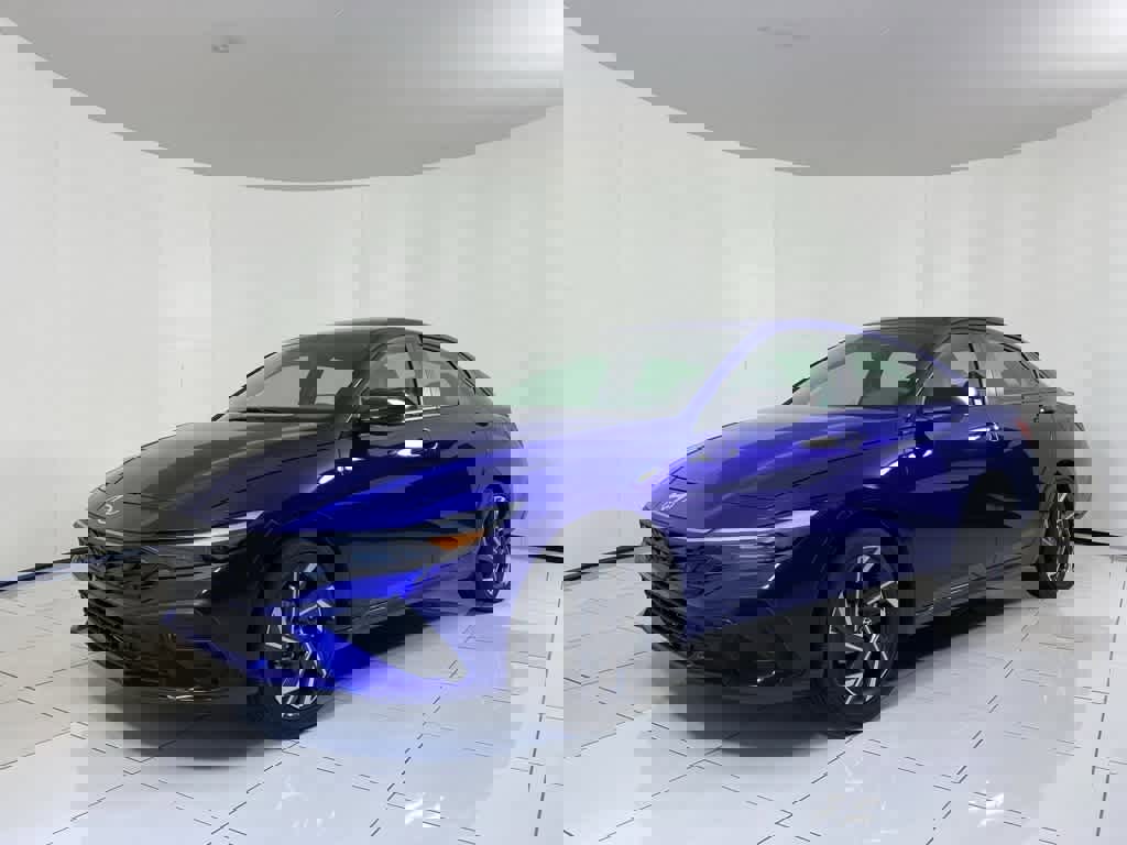 New 2025 Hyundai Elantra SEL
