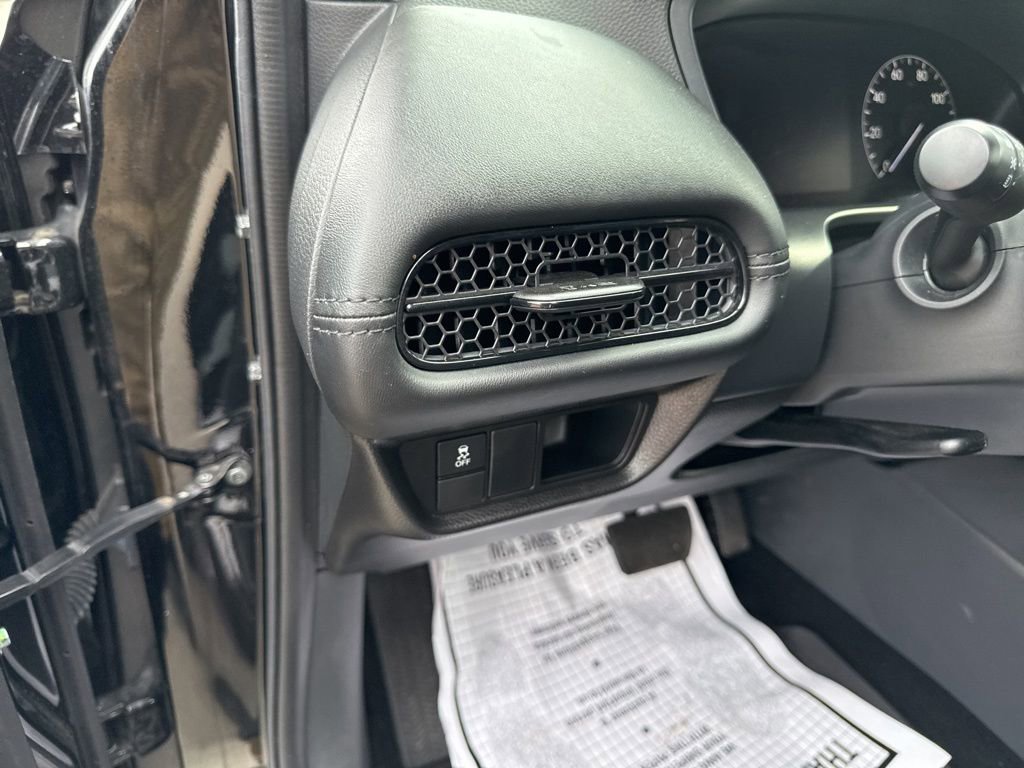Used 2025 Honda HR-V LX image 23