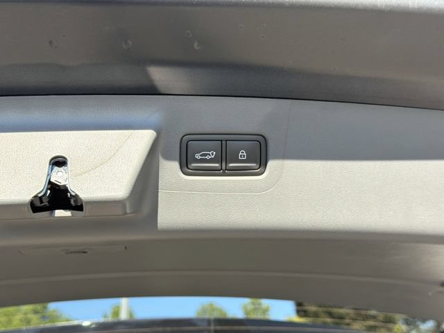 Used 2026 Hyundai Santa Fe SEL FWD image 19