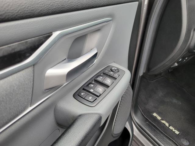 Used 2020 RAM 1500 Big Horn AWD/4WD image 7