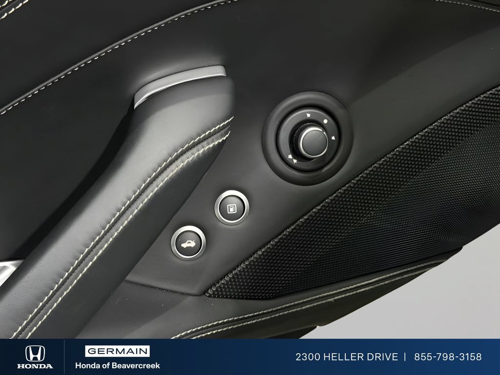Used 2017 Ferrari California T RWD image 19