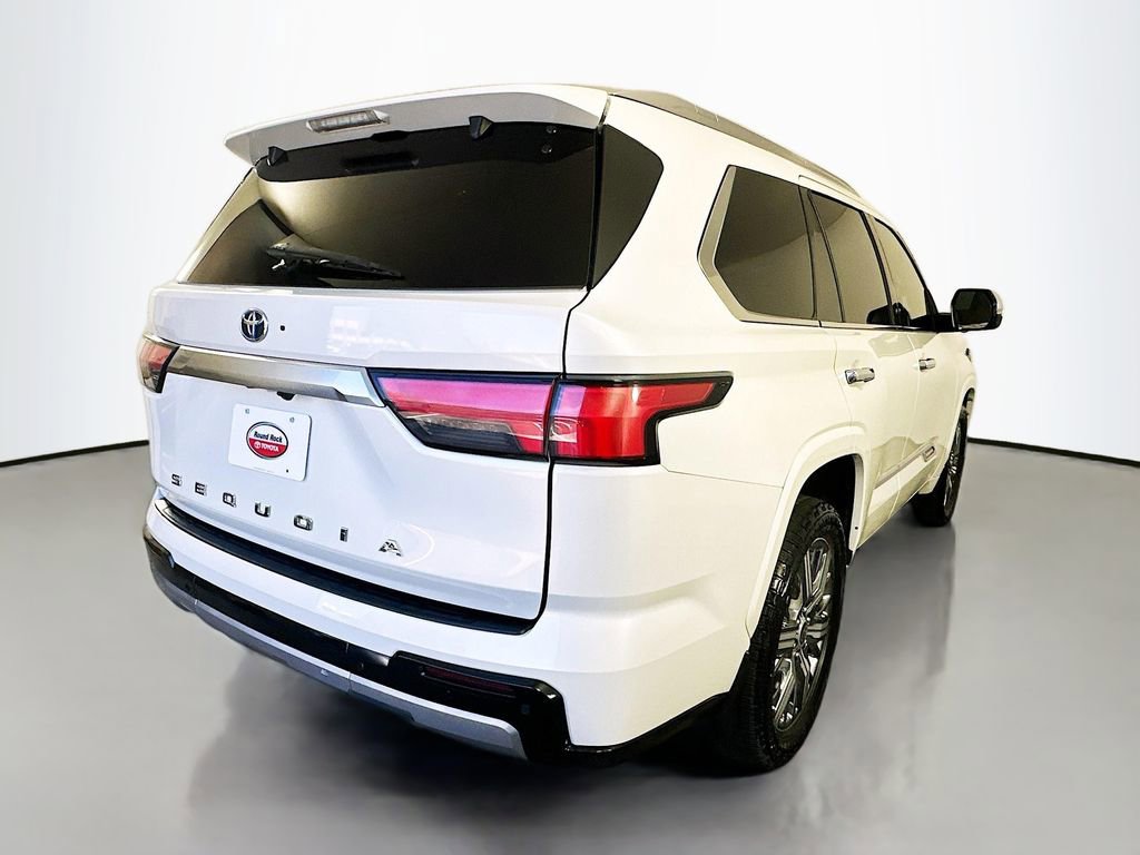 Used 2023 Toyota Sequoia Capstone image 5