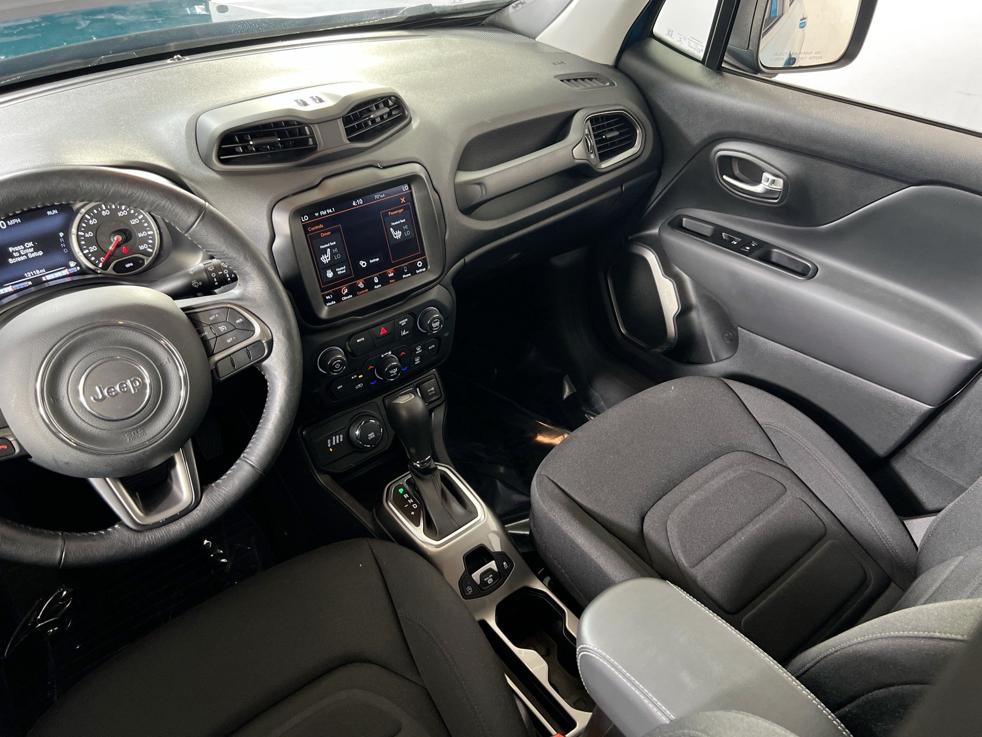 Used 2022 Jeep Renegade Latitude w/ Convenience Group AWD/4WD image 23