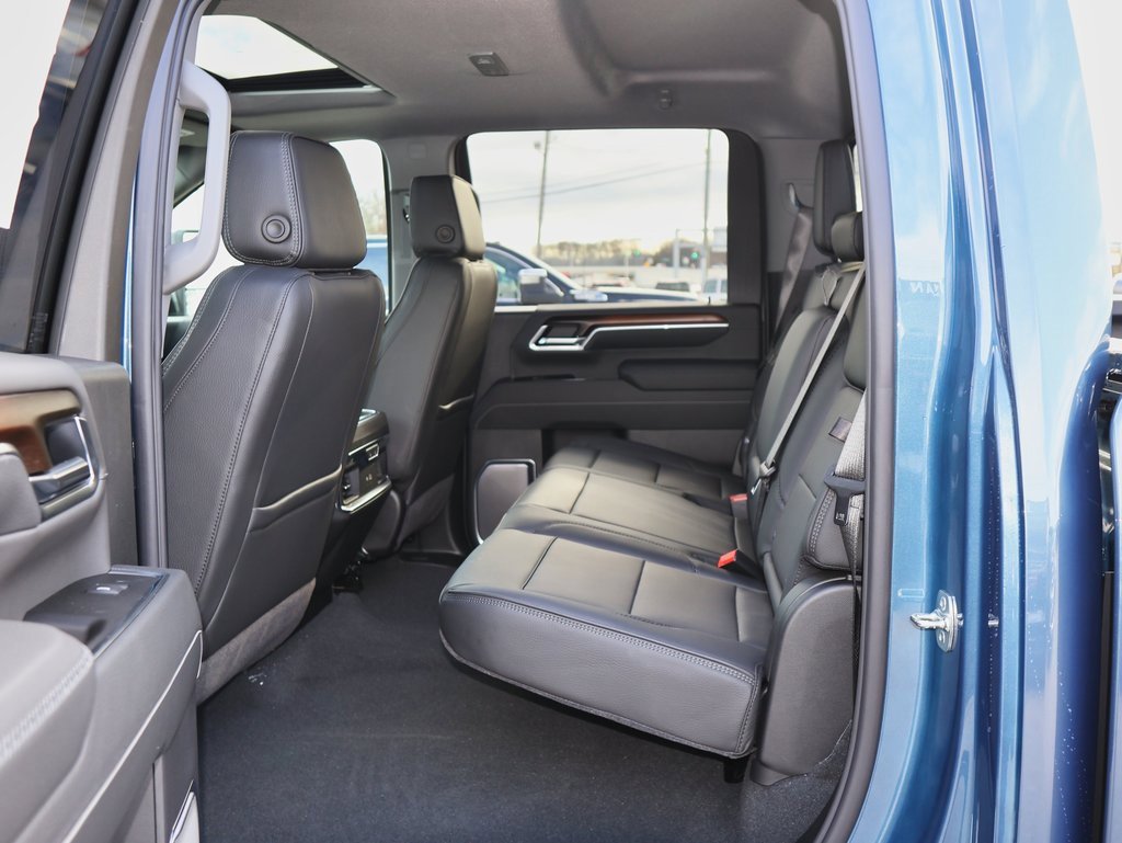 New 2026 GMC Sierra 3500 Denali w/ Denali Reserve Package image 12