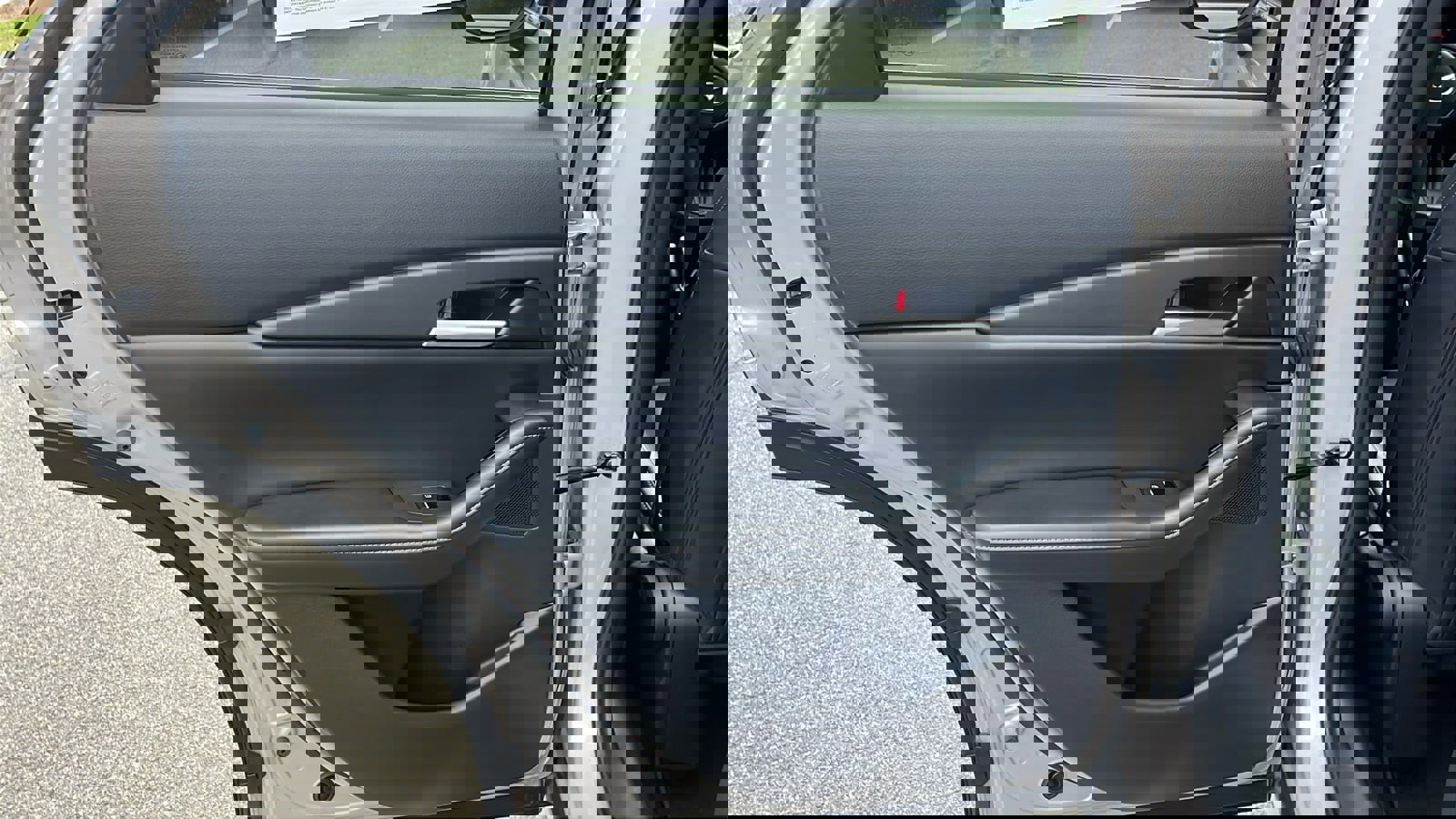 Used 2023 MAZDA CX-30 AWD 2.5 S w/ Select Package image 19