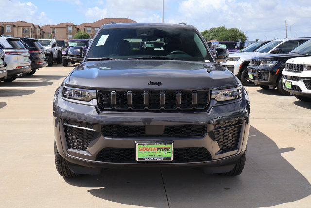 New 2026 Jeep Grand Cherokee Altitude AWD/4WD image 2