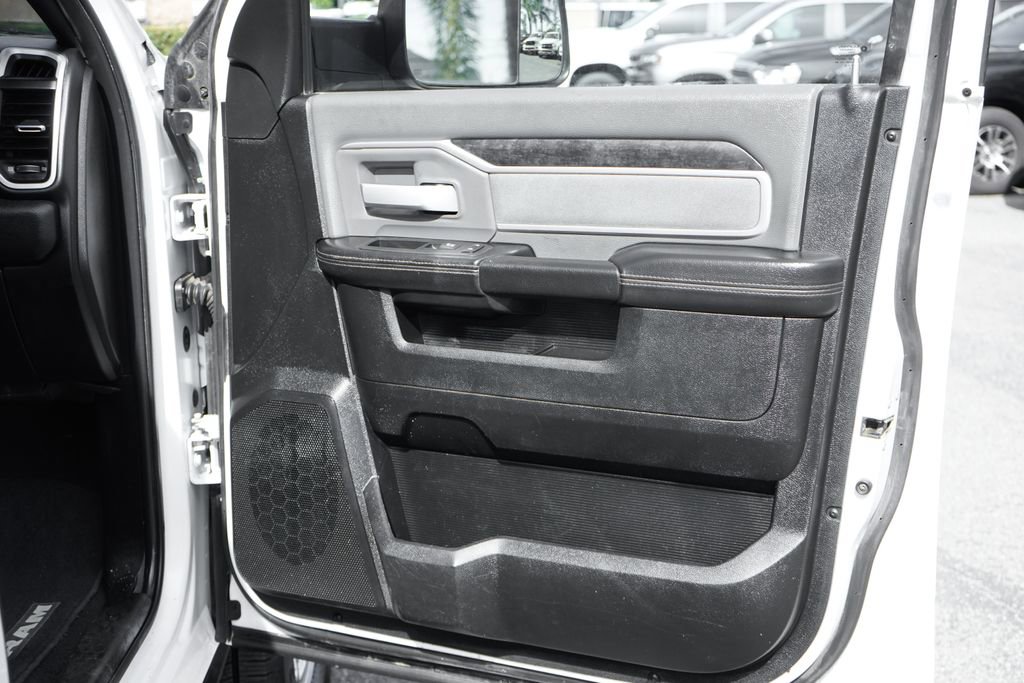 Used 2022 RAM 3500 Big Horn image 38