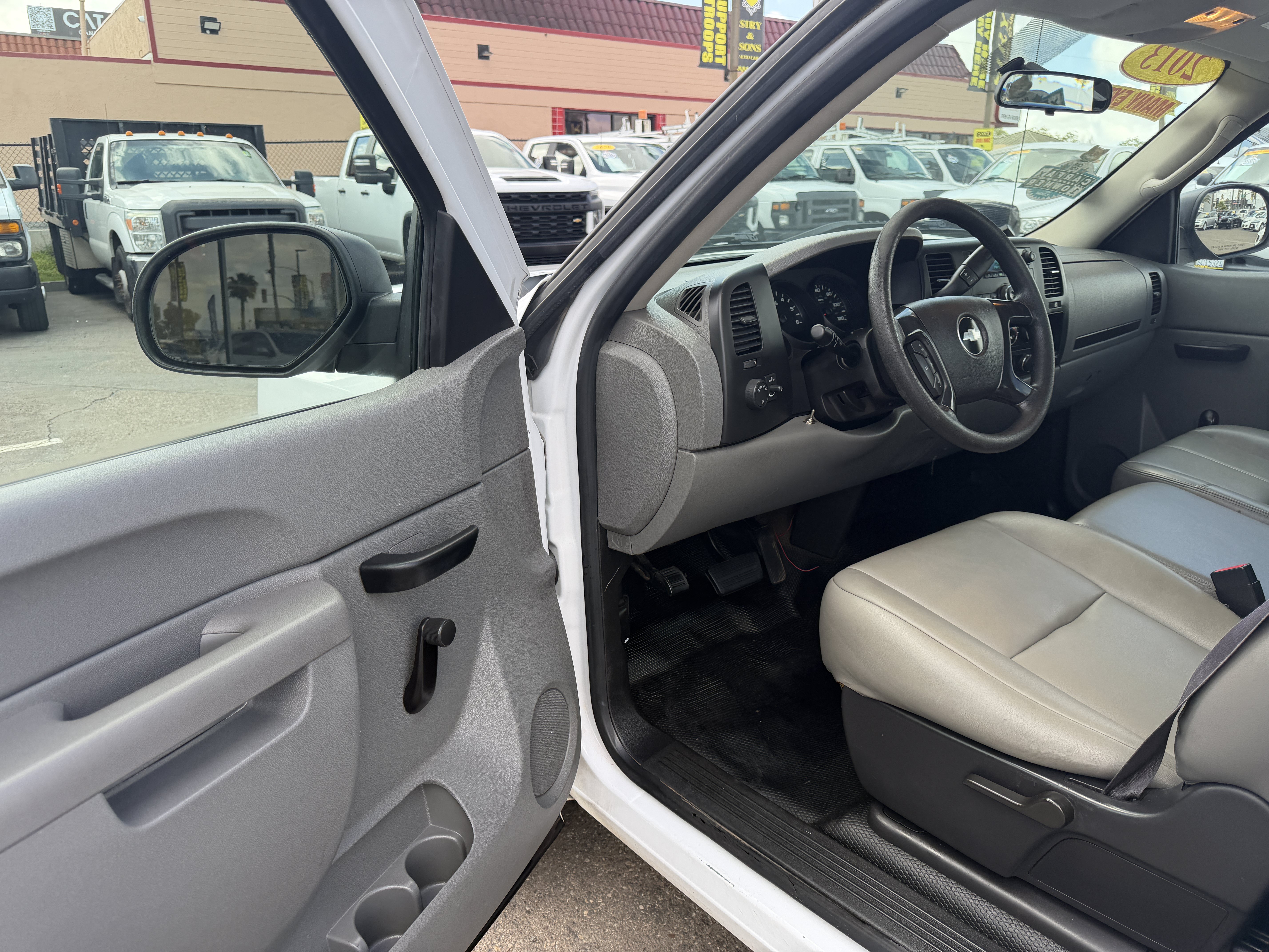 Used 2013 Chevrolet Silverado 1500 W/T RWD image 12