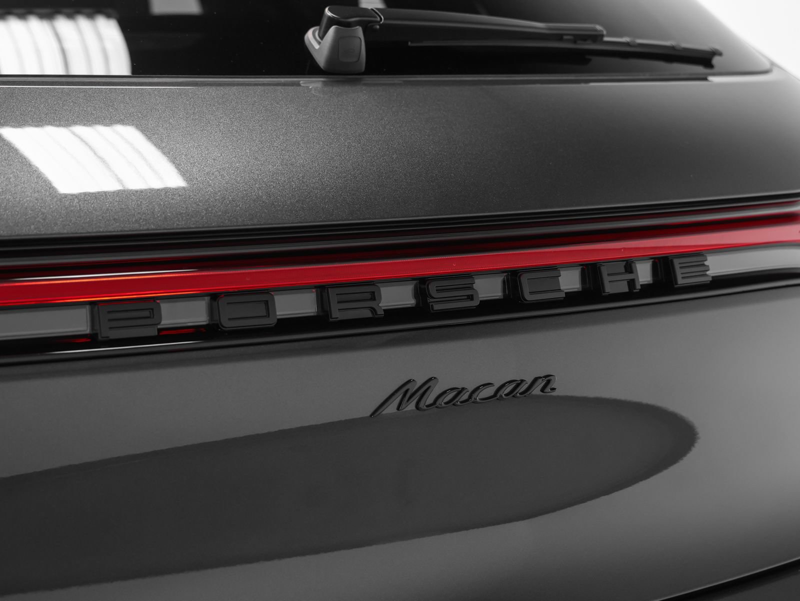 New 2026 Porsche Macan AWD/4WD image 17