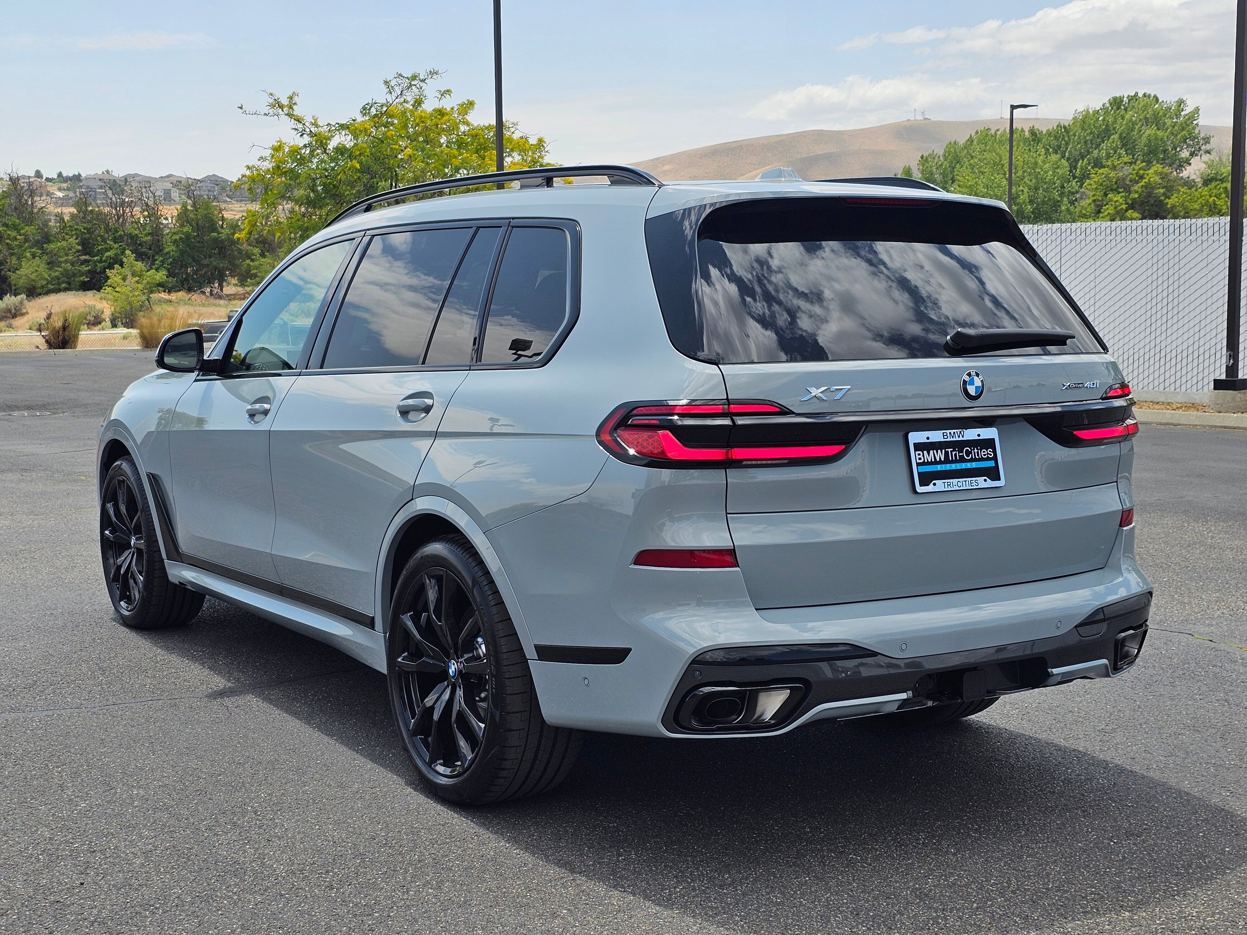 New 2026 BMW X7 xDrive40i w/ M Sport Package image 4