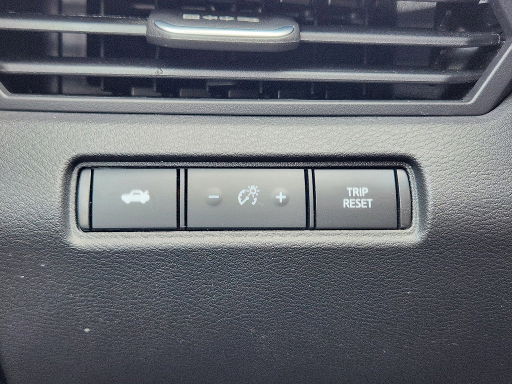 Used 2025 Nissan Altima 2.5 SR image 22