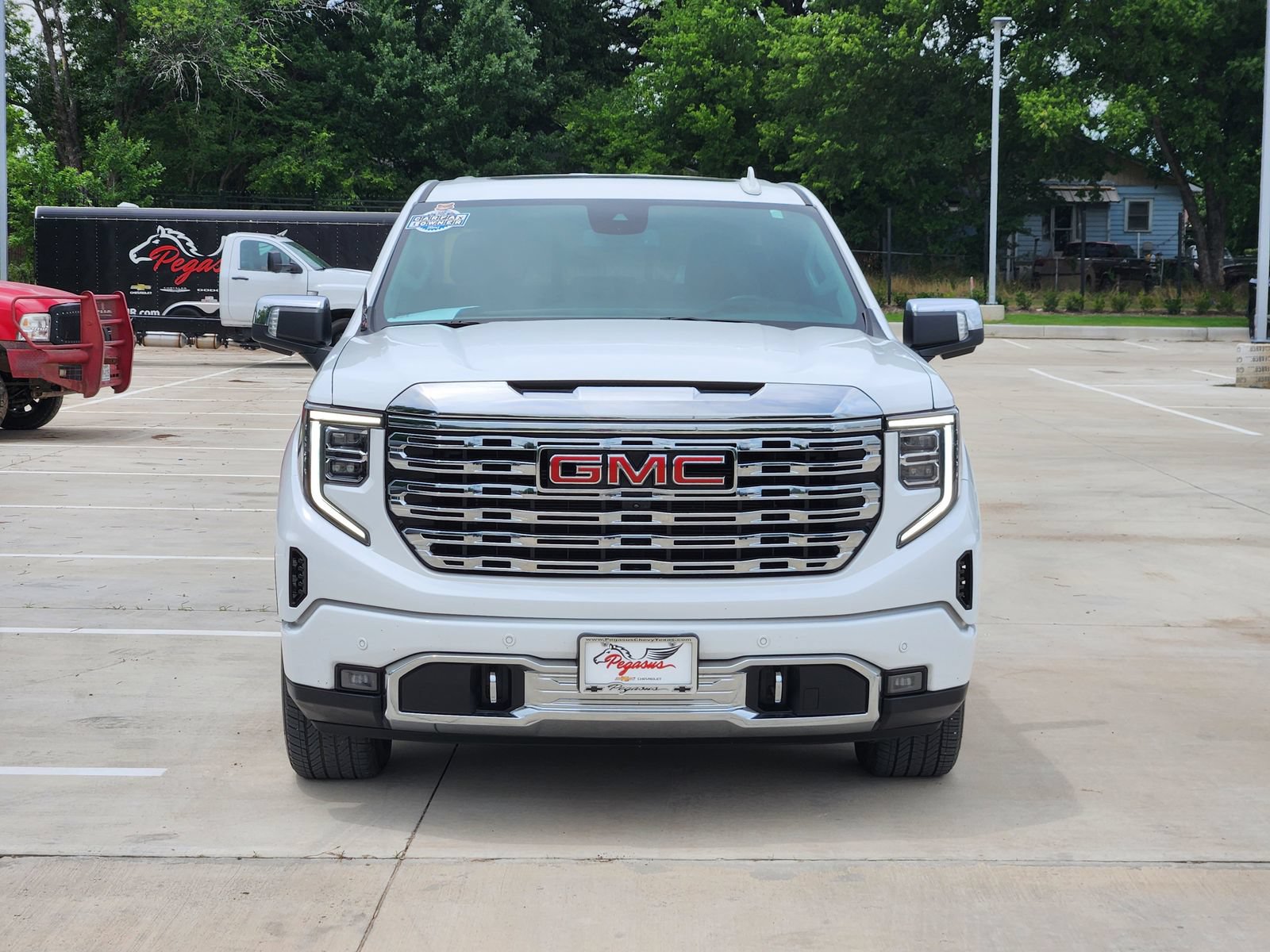 Used 2024 GMC Sierra 1500 Denali RWD image 6