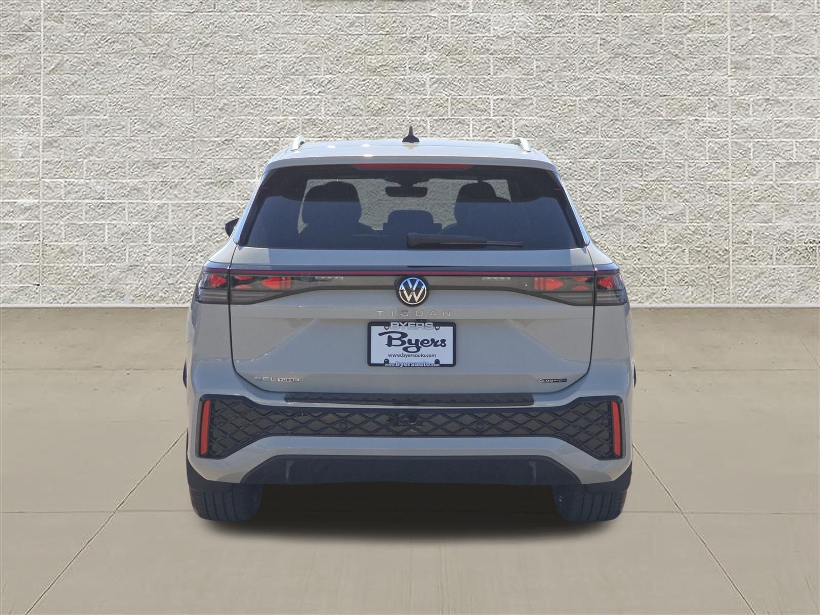 New 2026 Volkswagen Tiguan SEL R-Line AWD/4WD image 6