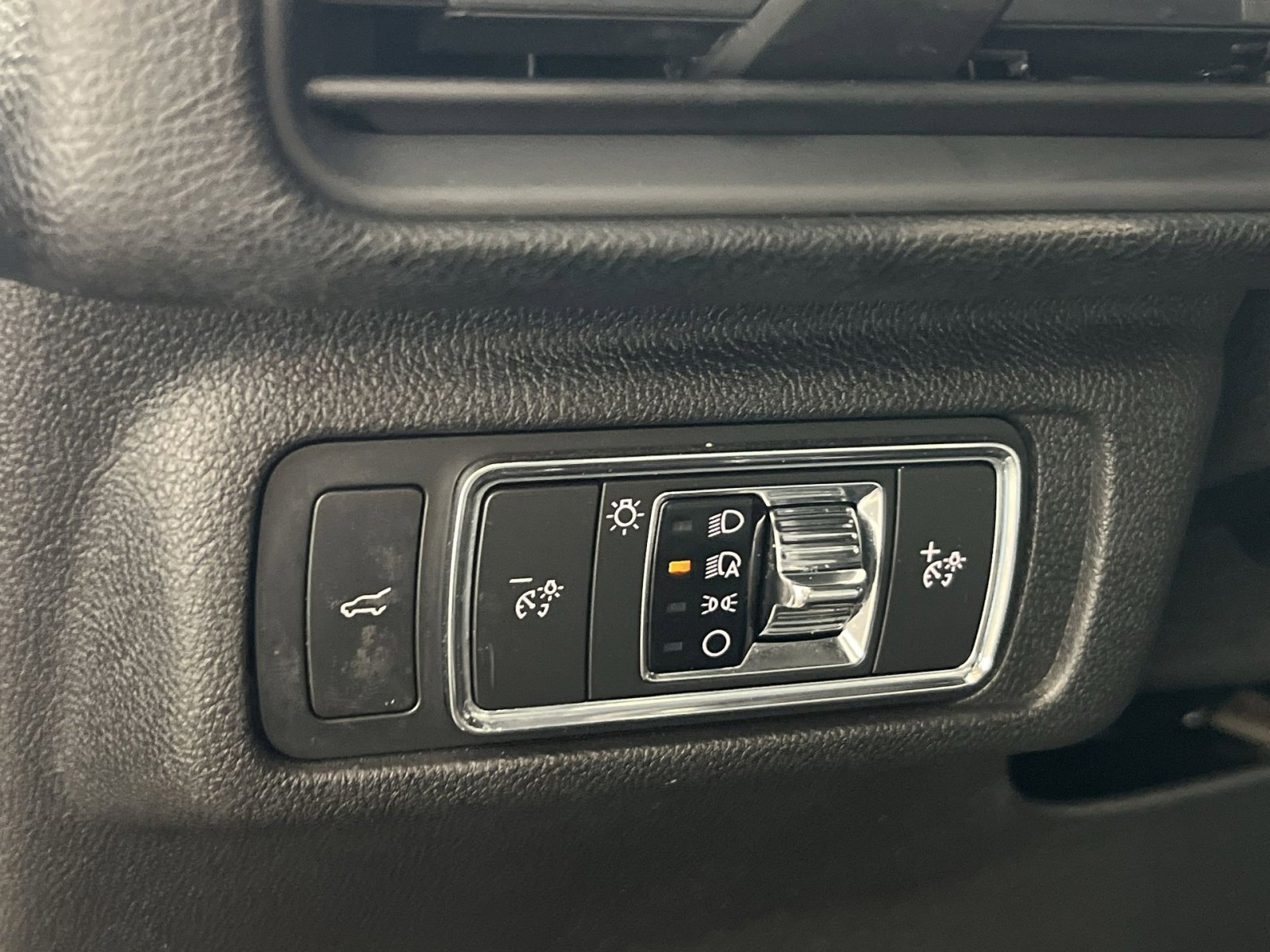 Used 2022 Lincoln Corsair AWD w/ Equipment Group 101A image 30