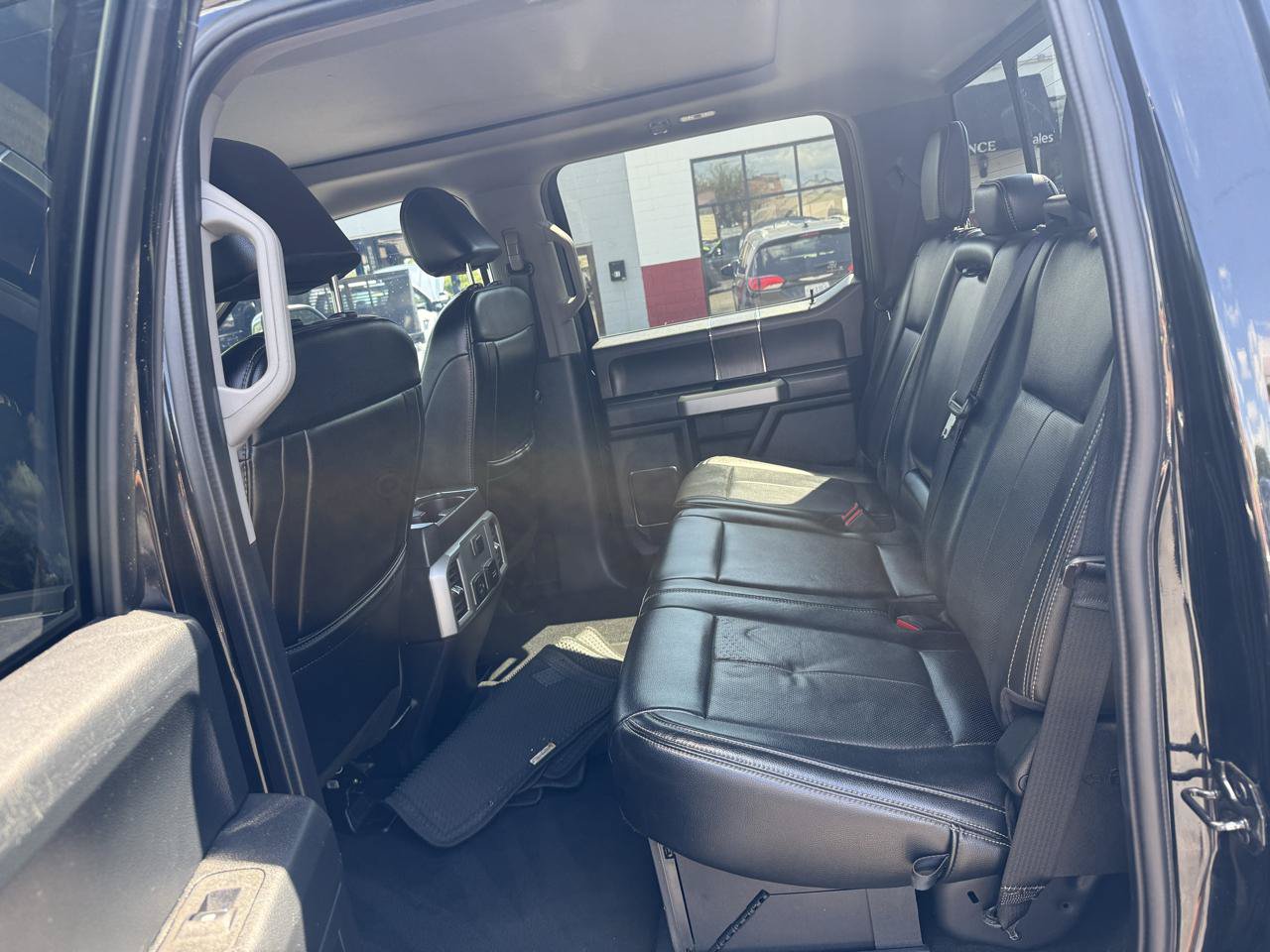 Used 2021 Ford F350 Lariat w/ Lariat Ultimate Package AWD/4WD image 25