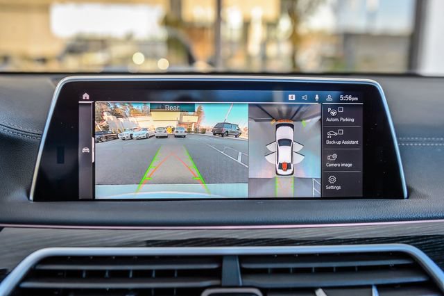 Used 2020 BMW 740i xDrive w/ M Sport Package image 19