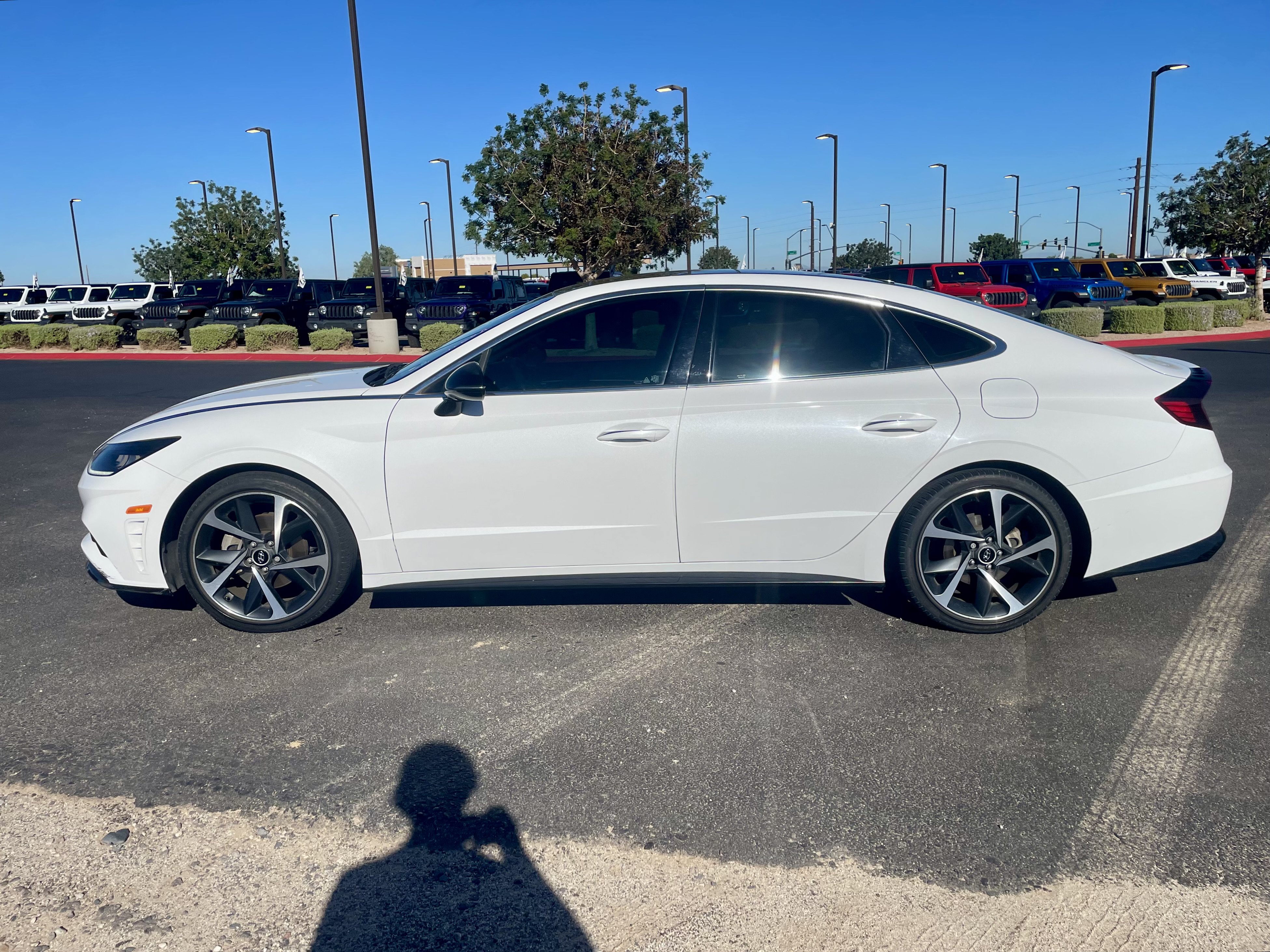 Used 2023 Hyundai Sonata SEL Plus w/ Preferred Accessory Package FWD image 2