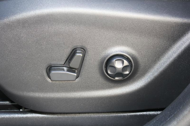 Used 2021 Jeep Cherokee Latitude Plus image 24