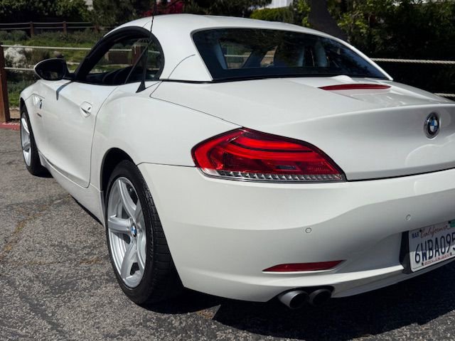 Used 2012 BMW Z4 sDrive28i RWD image 11