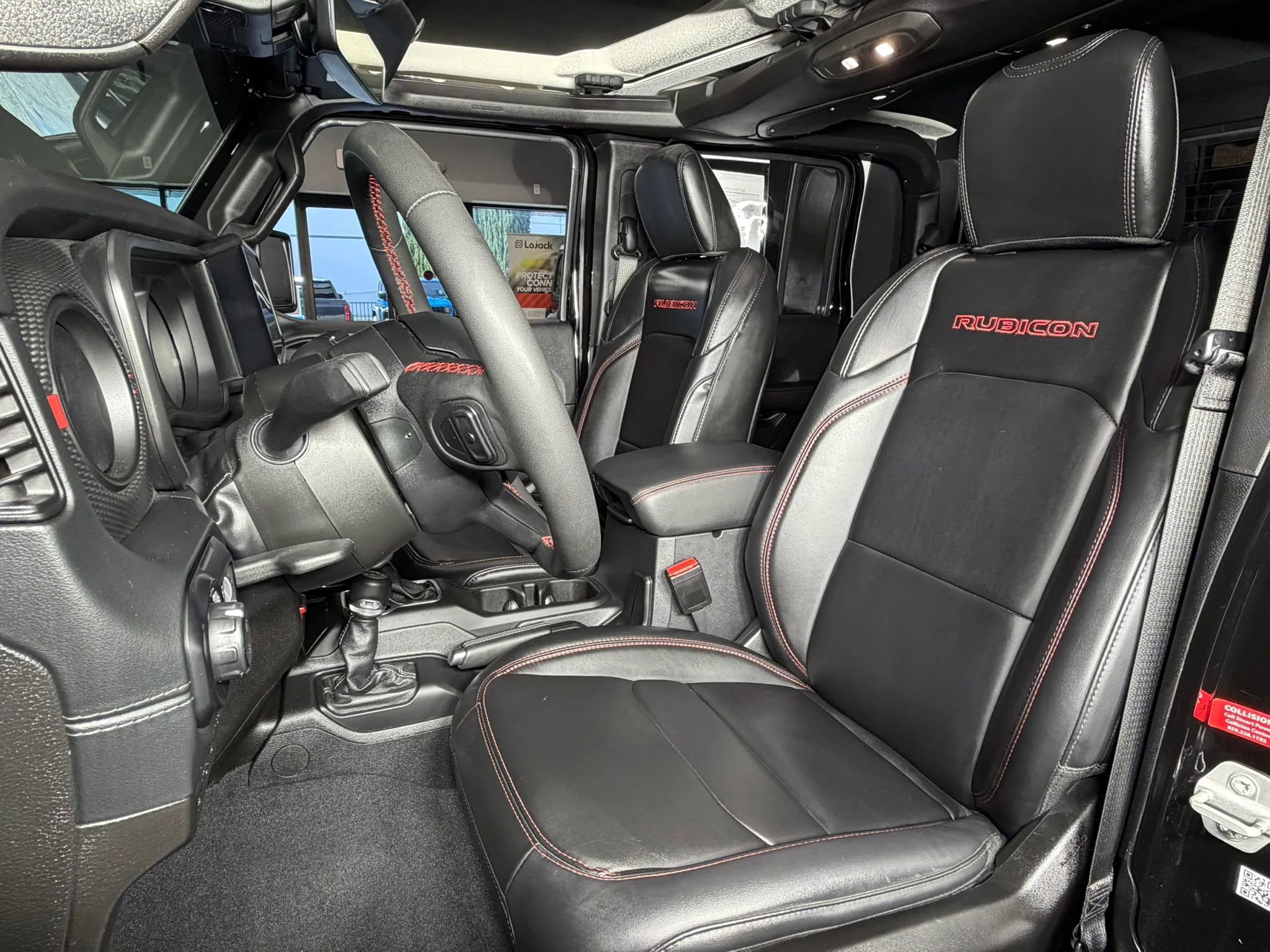 Used 2024 Jeep Gladiator Rubicon image 3