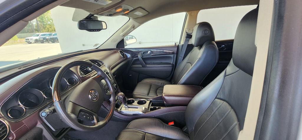 Used 2016 Buick Enclave Premium image 16