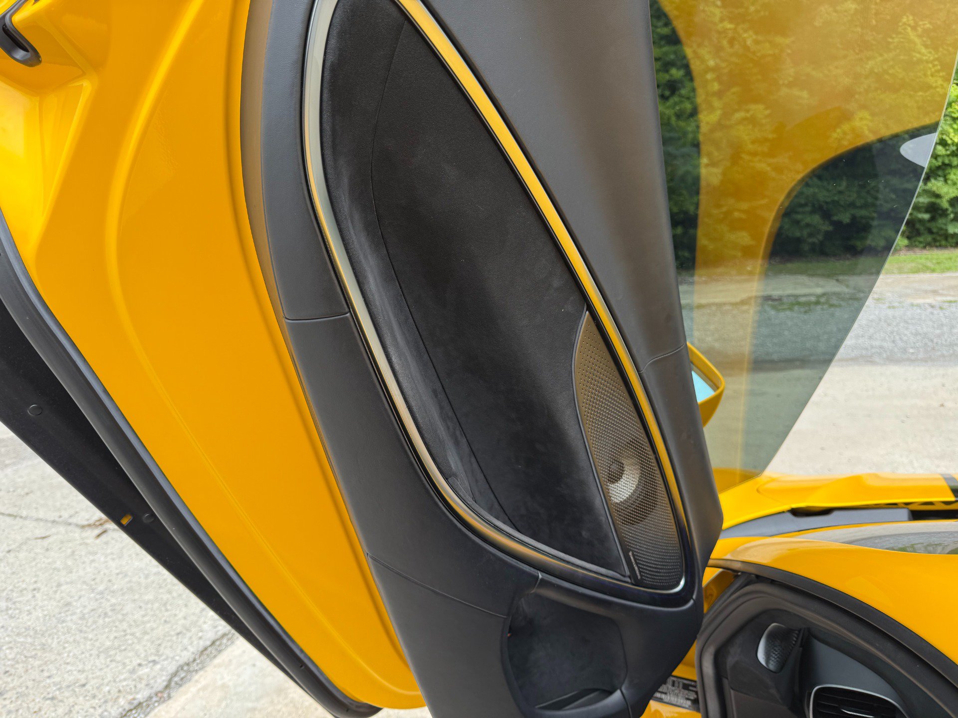 Used 2024 McLaren Artura RWD image 68