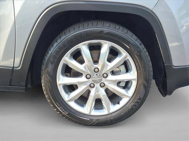 Used 2015 Jeep Cherokee Limited FWD image 20