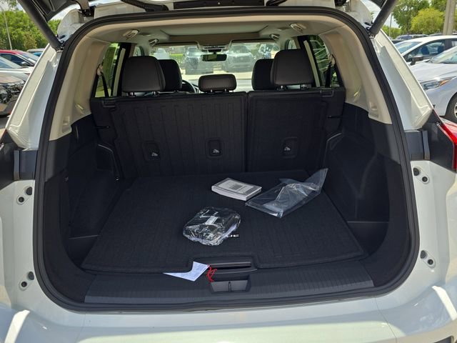 New 2026 Nissan Rogue SV FWD image 10