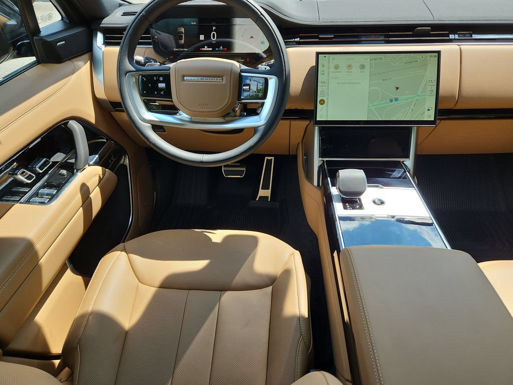 New 2026 Land Rover Range Rover Long Wheelbase SE AWD/4WD image 4