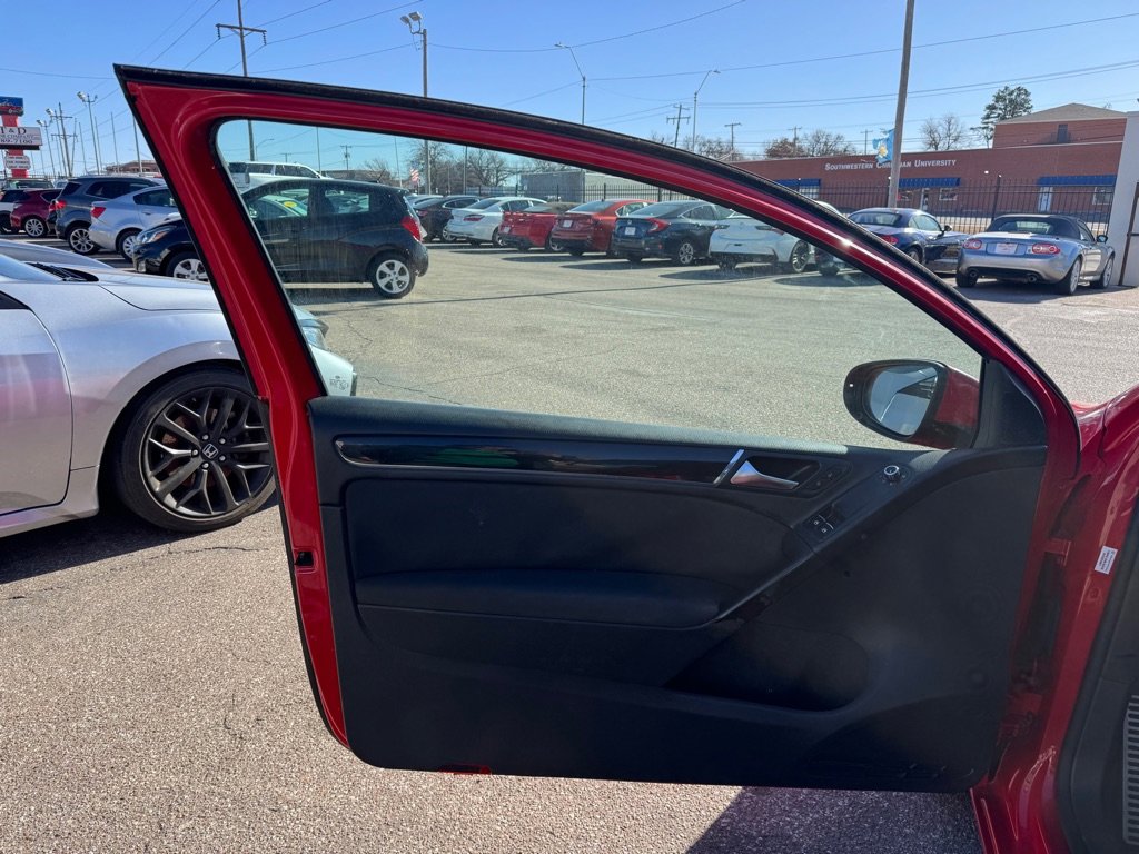 Used 2013 Volkswagen GTI 2-Door image 18