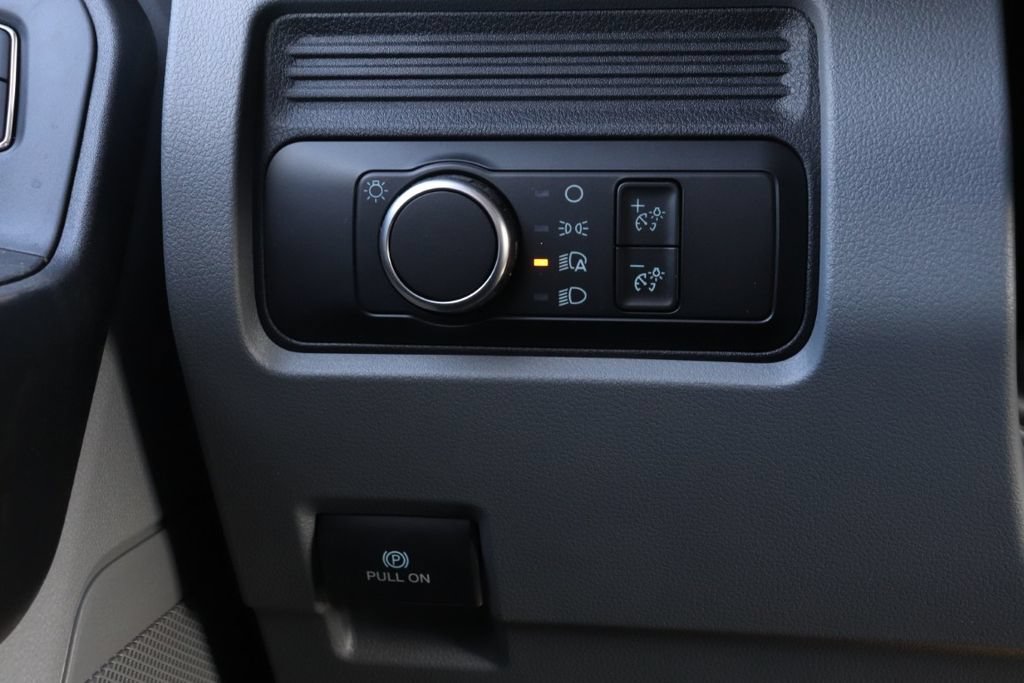 New 2026 Ford F550 4x4 Regular Cab Super Duty image 32