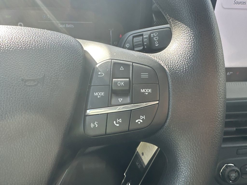 New 2025 Ford Maverick XL image 22