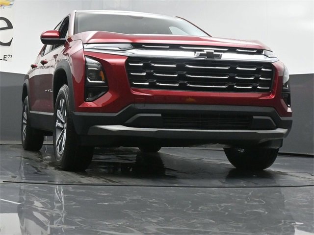 New 2026 Chevrolet Equinox LT image 3