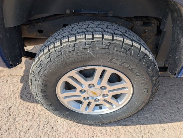 Used 2012 Chevrolet Colorado LT AWD/4WD image 12