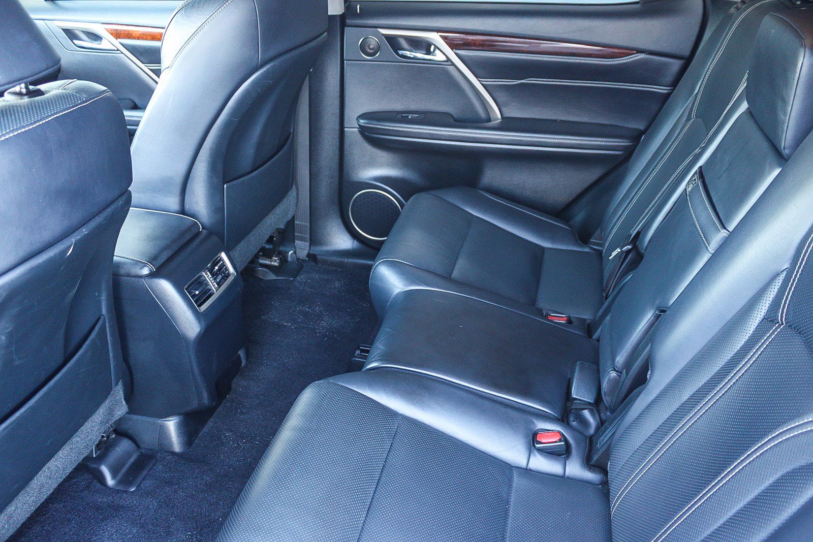 Used 2018 Lexus RX 350L FWD image 19