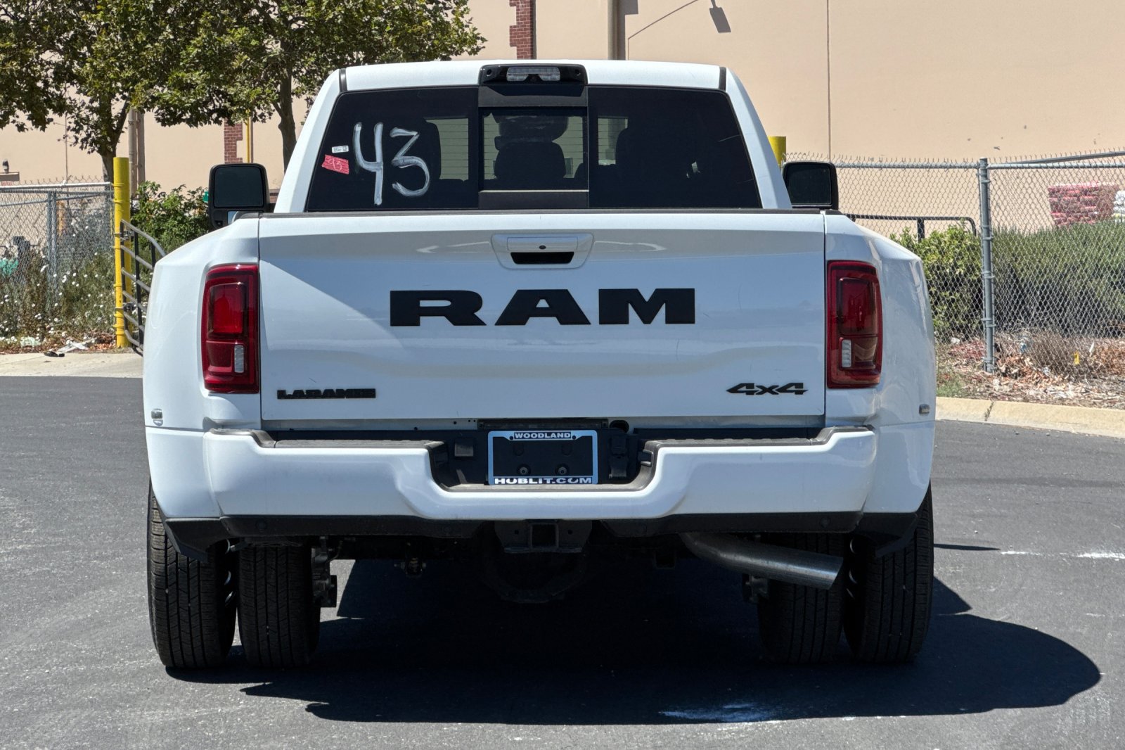 New 2026 RAM 3500 Laramie AWD/4WD image 4