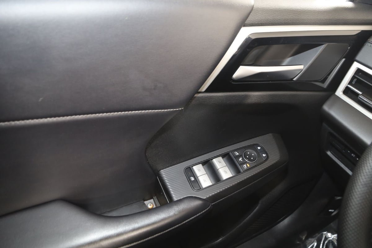 Used 2024 Mitsubishi Outlander Ralliart AWD/4WD image 30