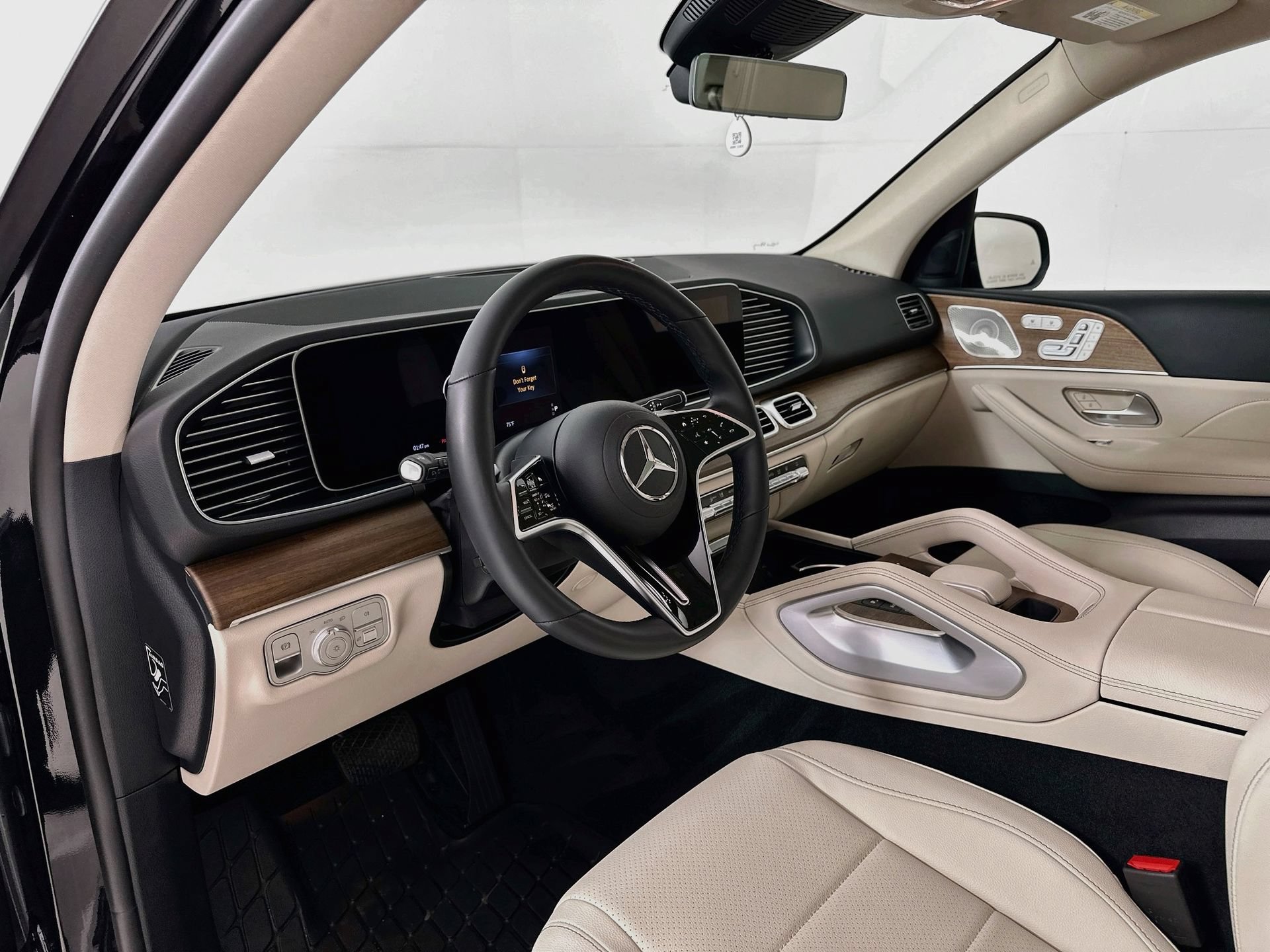 Used 2026 Mercedes-Benz GLE 450e 4MATIC image 10