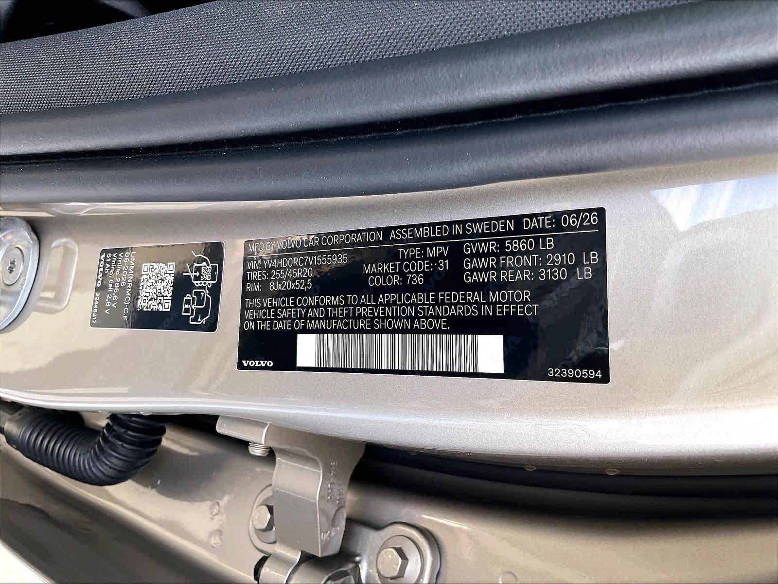 New 2027 Volvo XC60 T8 Plus AWD/4WD image 35