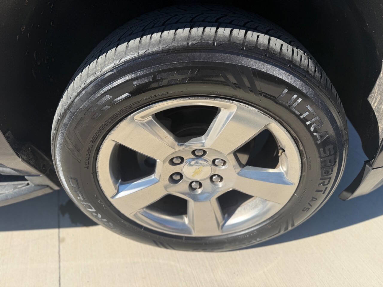 Used 2016 Chevrolet Suburban LS RWD image 46