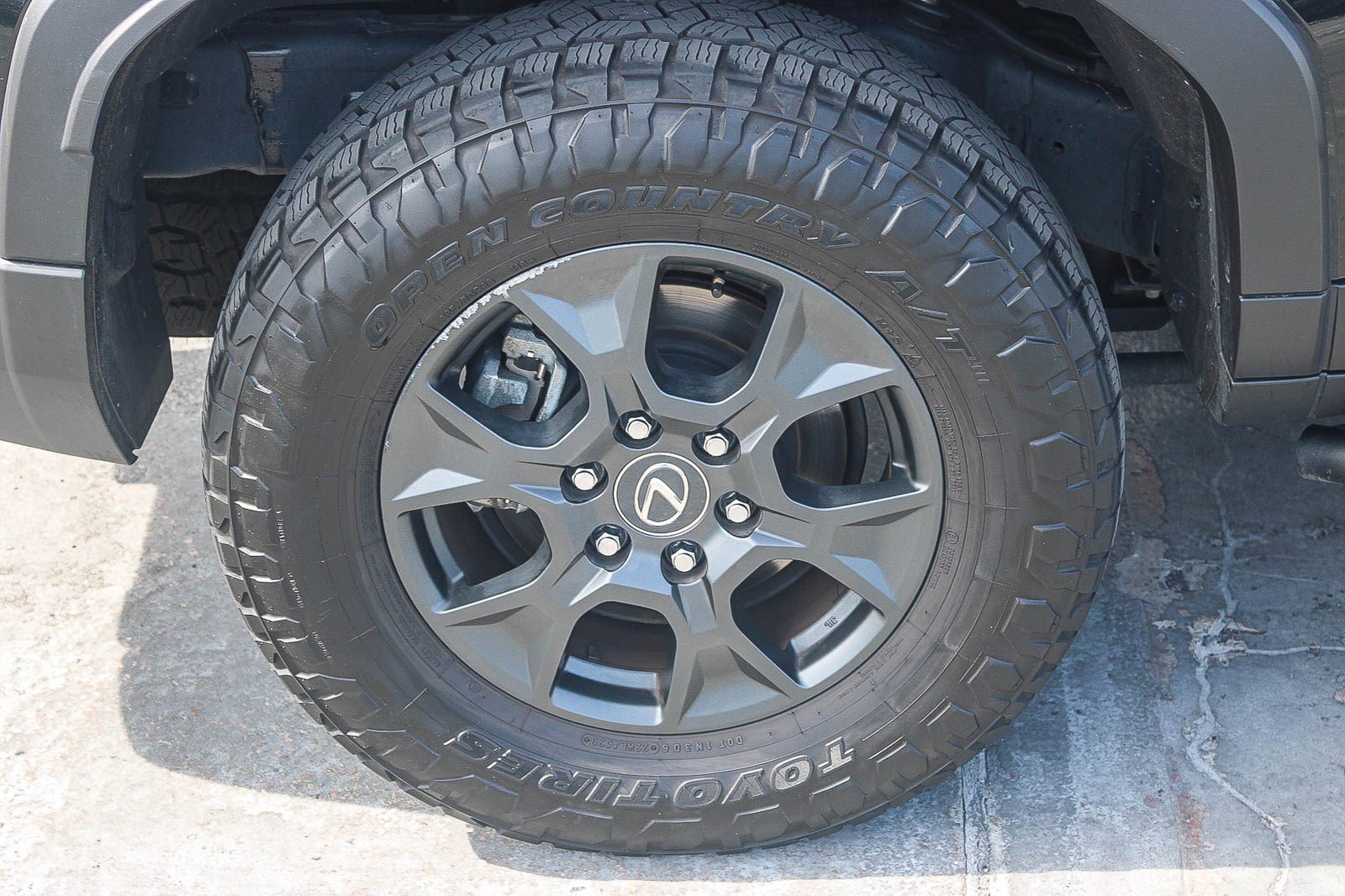 Used 2024 Lexus GX 550 image 11