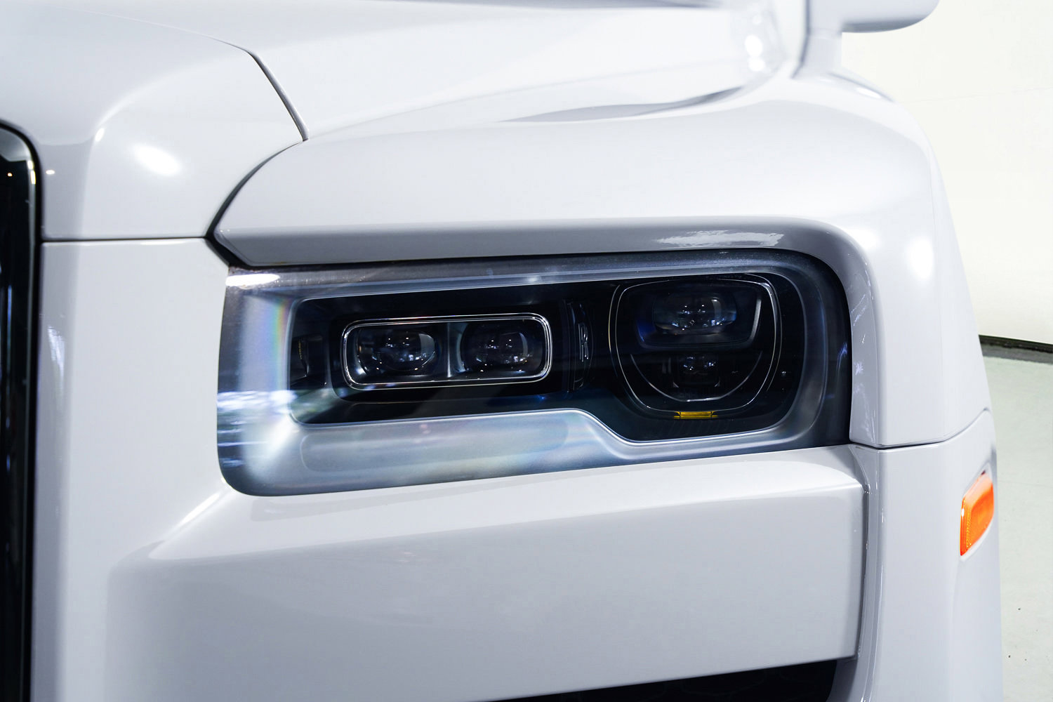 Used 2024 Rolls-Royce Cullinan Black Badge image 25