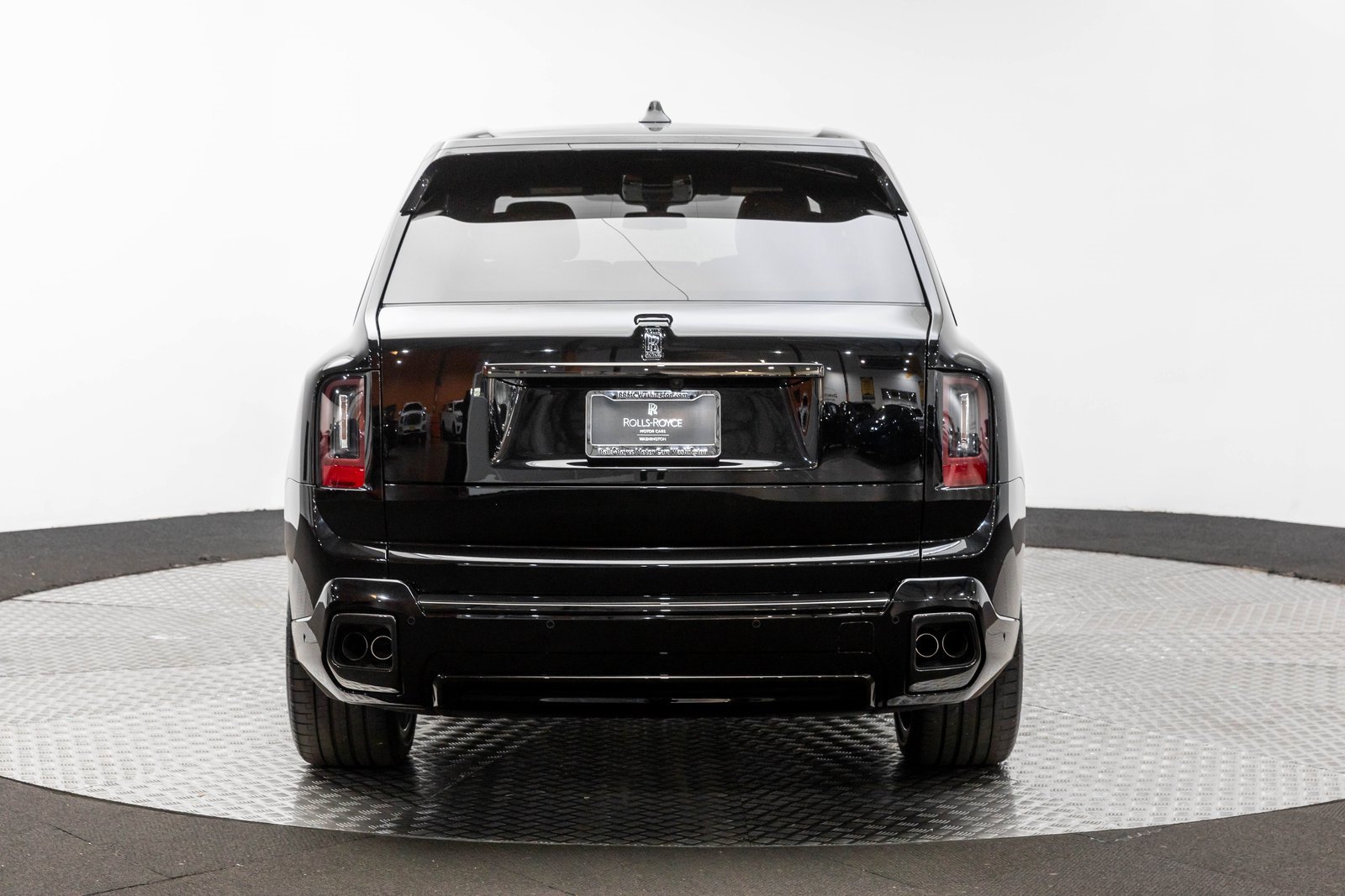 New 2026 Rolls-Royce Cullinan Black Badge image 5